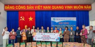 NU SKIN VIỆT NAM TRAO TẶNG 4.500 SẢN PHẨM CHĂM SÓC SỨC KHỎE CHO PHỤ NỮ CÓ HOÀN CẢNH KHÓ KHĂN SAU BÃO LŨ