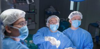 Vinmec cứu sống cụ ông 70 tuổi mắc “ung thư chồng ung thư” Ba lần phẫu thuật cứu cụ ông mắc hai bệnh ung thư