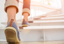 Tại sao leo cầu thang đốt mỡ gấp 3 lần so với đi bộ?