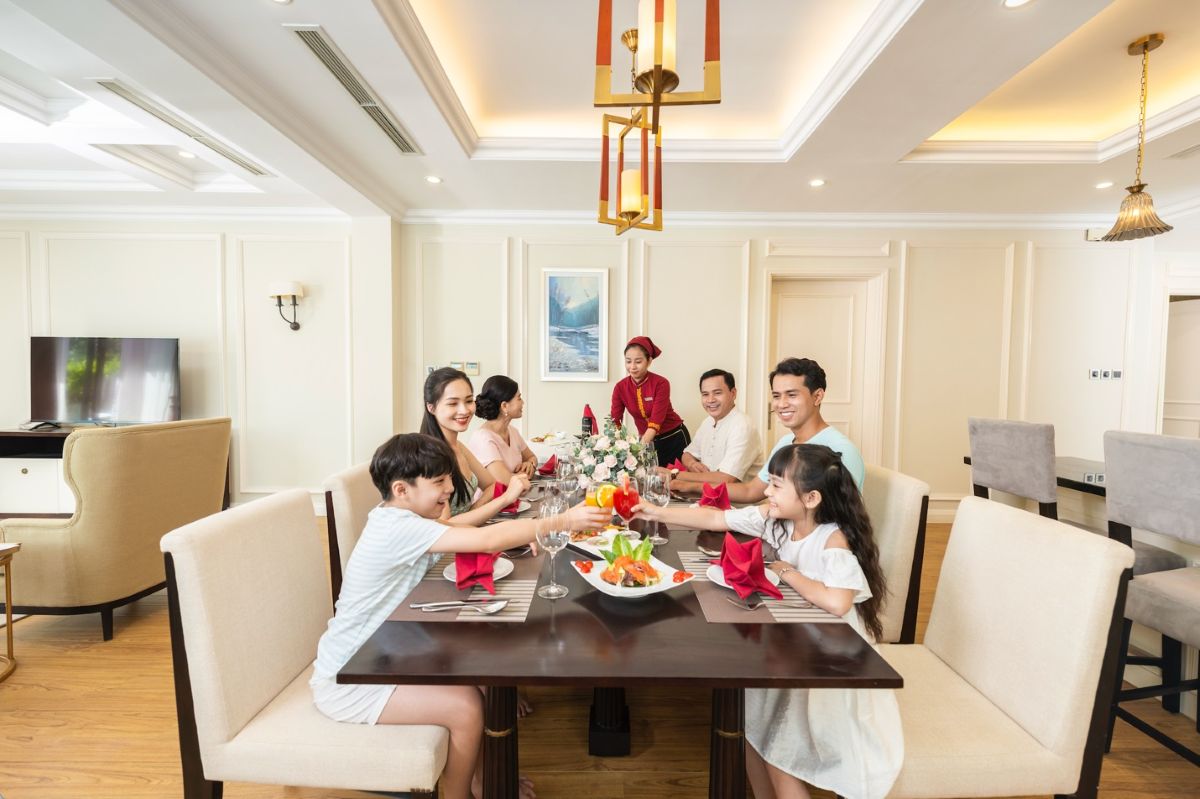 Hòn Tre bùng nổ mùa Tết với bộ ba siêu phẩm giải trí chưa từng có 6 Phu nu hien dai VinWonders Nha Trang 06