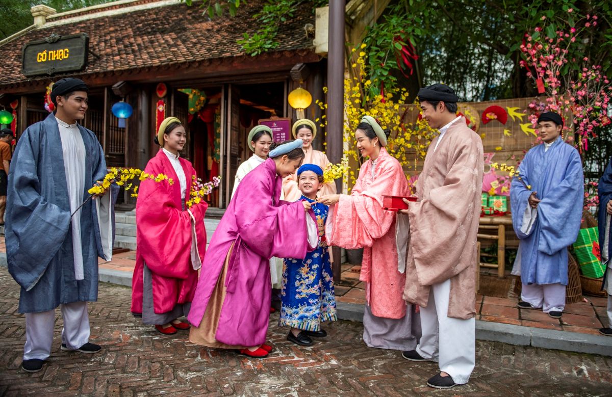 Phu nu hien dai du lich tet phu quoc 06