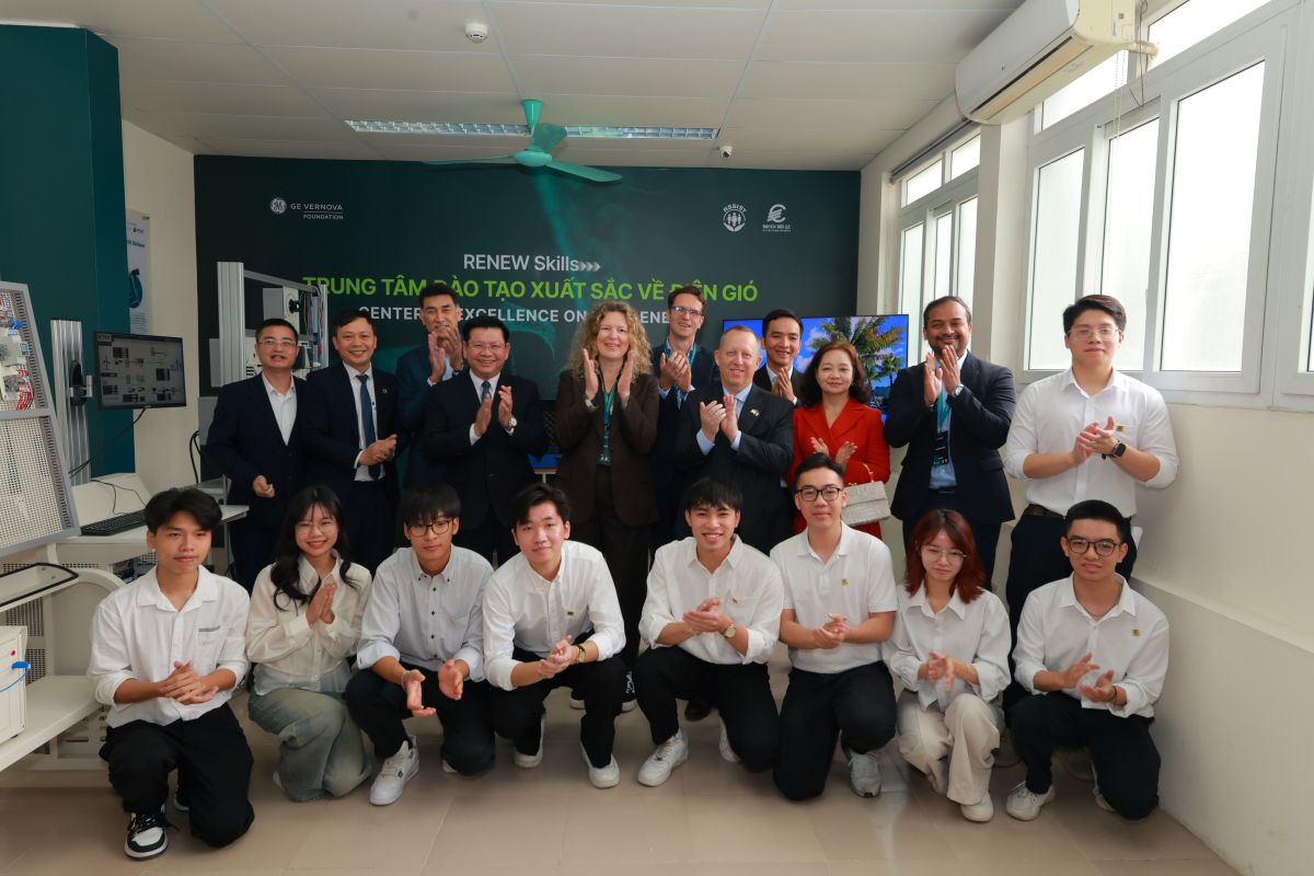 Phu nu hien dai GE Vernova Foundation 01