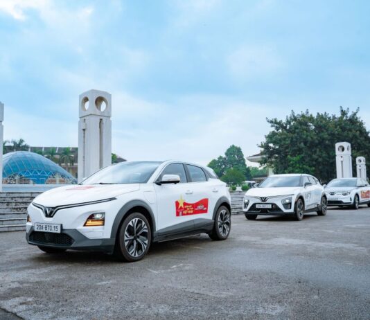 Mở cửa là mát: Trải nghiệm nhỏ mà “đã” của chủ xe điện VinFast mùa nắng nóng