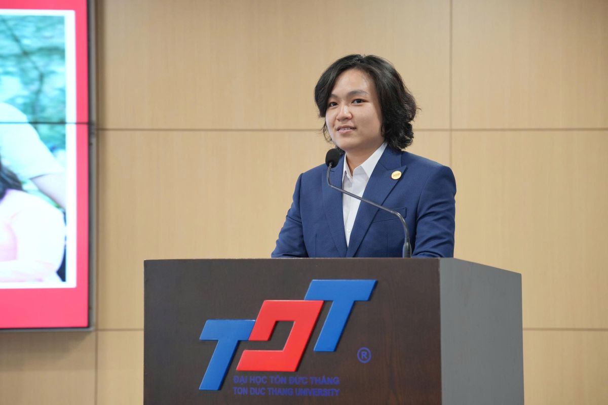 Phu nu hien dai dai hoc ton duc thang 01