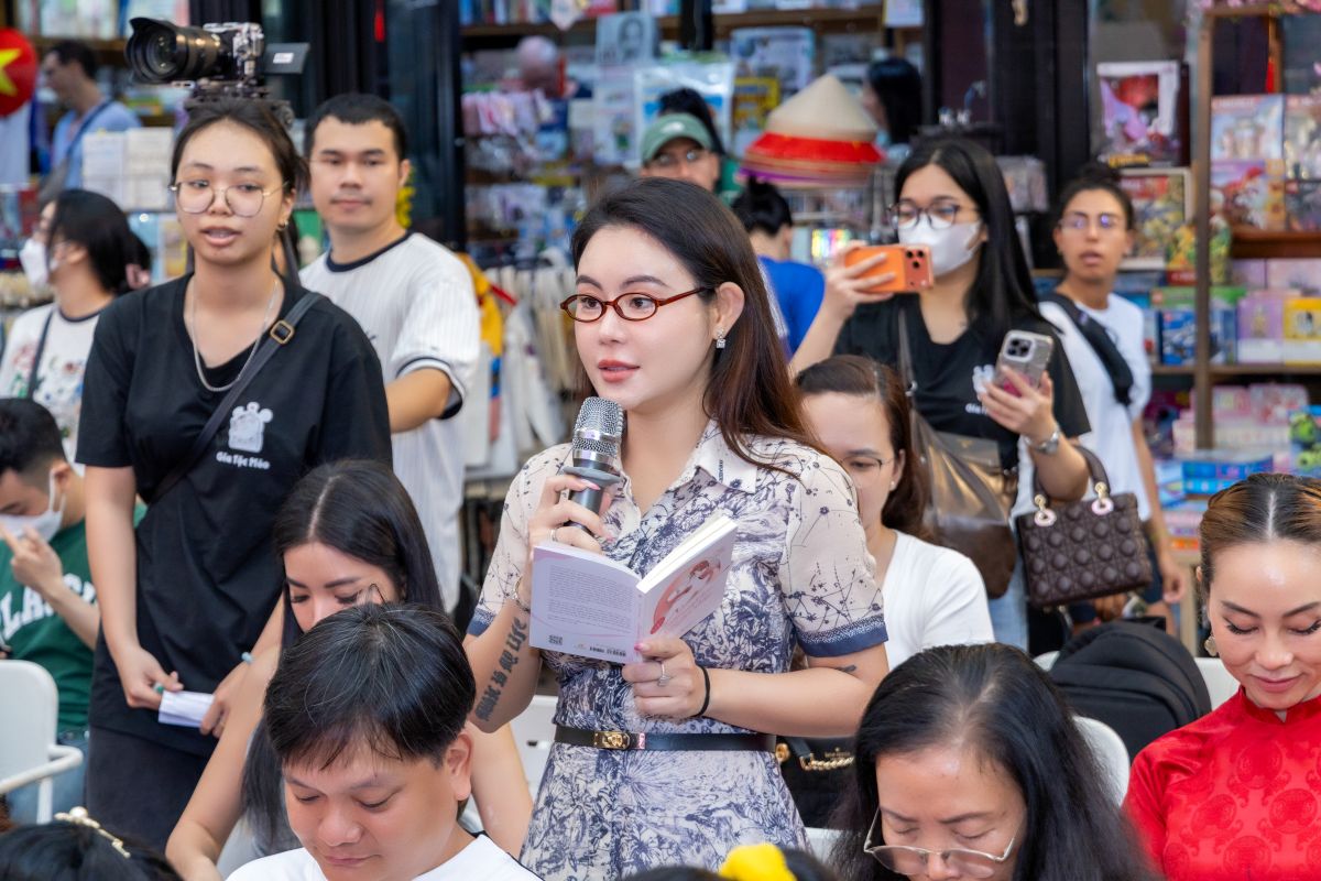 Phu nu hien dai hieu minh hon thuong minh hon 02