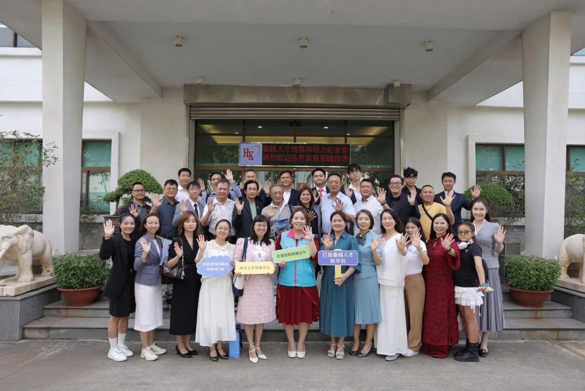 Phu nu hien dai ket noi nhan tai viet nam dai loan 01