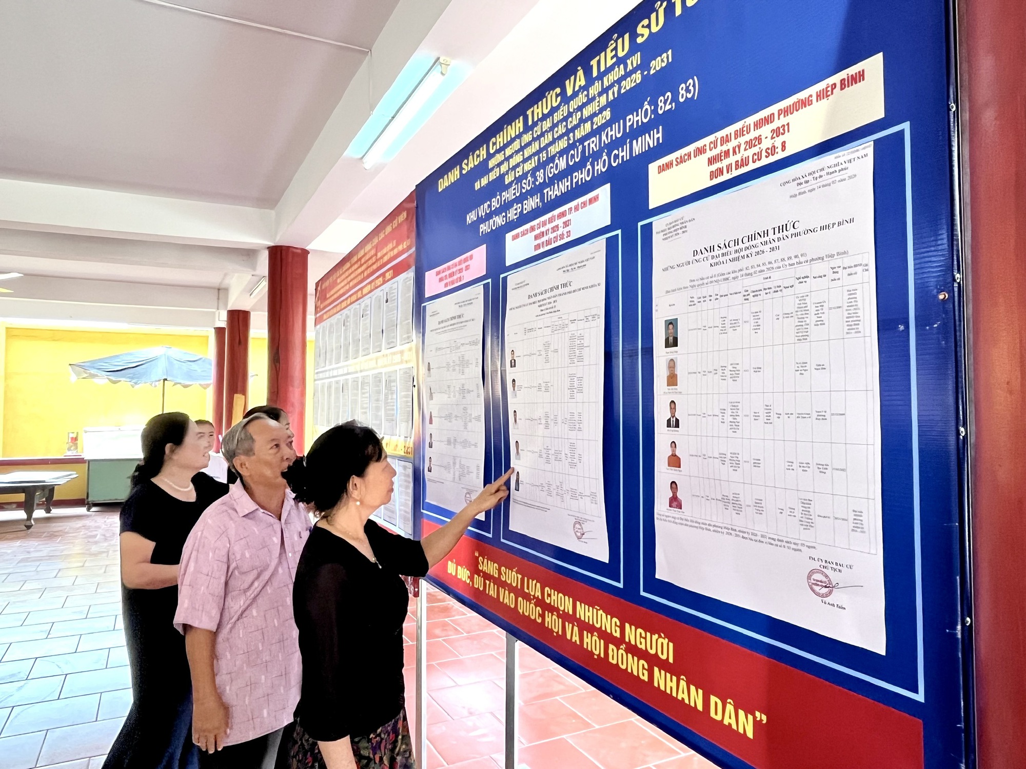 khu pho 8283 17734607237781841056829