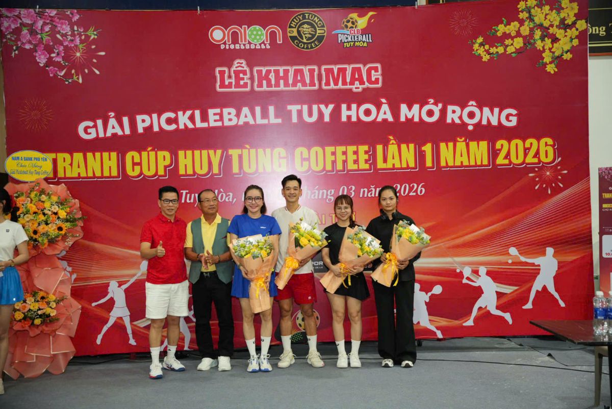 Khai mạc Giải Pickleball Tuy Hòa Mở Rộng Tranh Cup Huy Tùng Coffee Lần 1/2026 3 phu nu hien dai pickball huy tung coffee 10