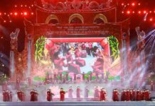 Lễ hội đường phố ‘Thanh âm nguồn cội’ lan tỏa sắc màu di sản Đất Tổ