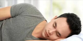 Nên nằm nghiêng hay ngửa khi ngủ?