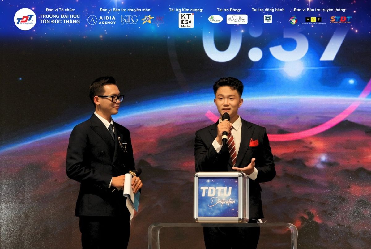 Phu nu hien dai TDTU Destination 2026 04
