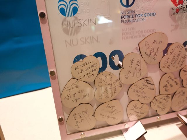 Phu nu hien dai nu skin quy mo tim 03