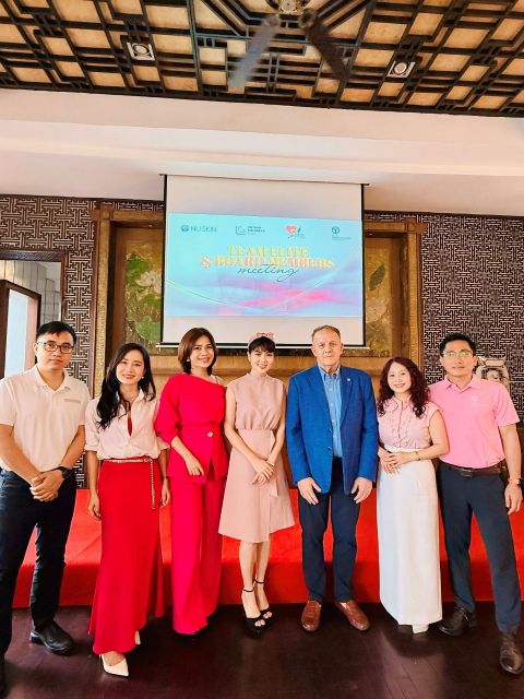 Phu nu hien dai nu skin quy mo tim 07