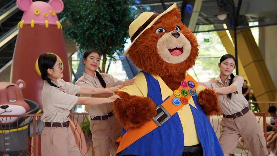 Phu nu hien dai phu quoc United Center 05