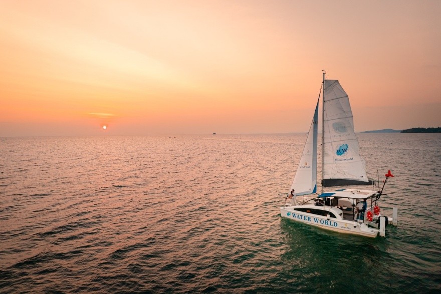 Phu nu hien dai phu quoc United Center 07