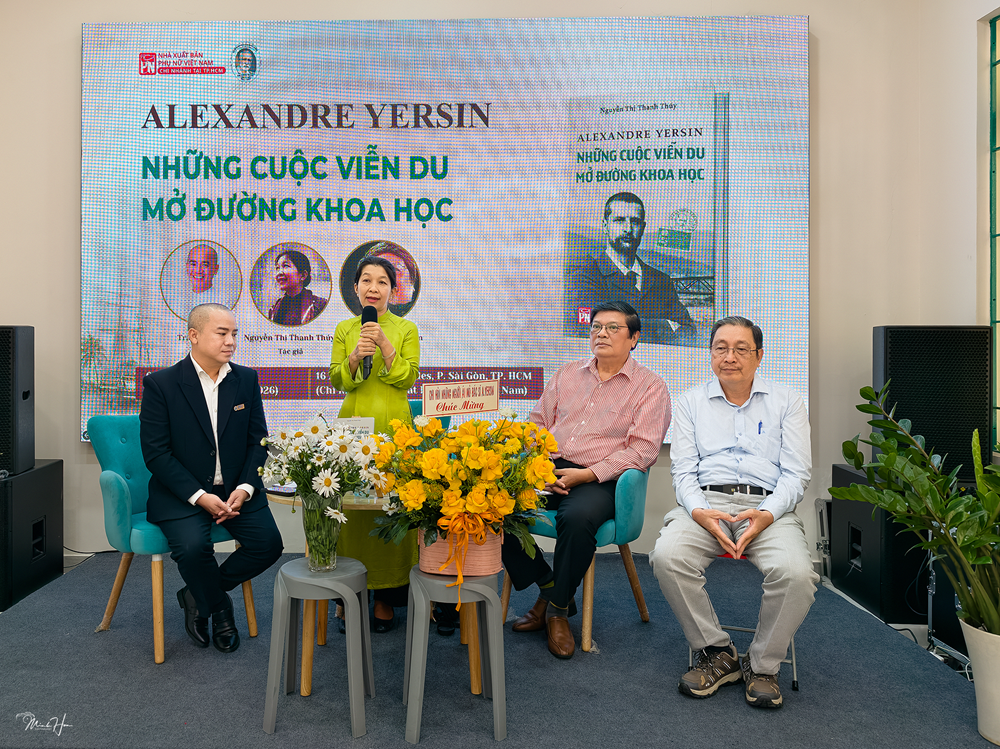 Tác giả Thanh Thúy ra mắt sách hay về cuộc đời thú vị của Alexander Yersin 3 Phunuhiendai sach Alexandre Yersin giaoluu