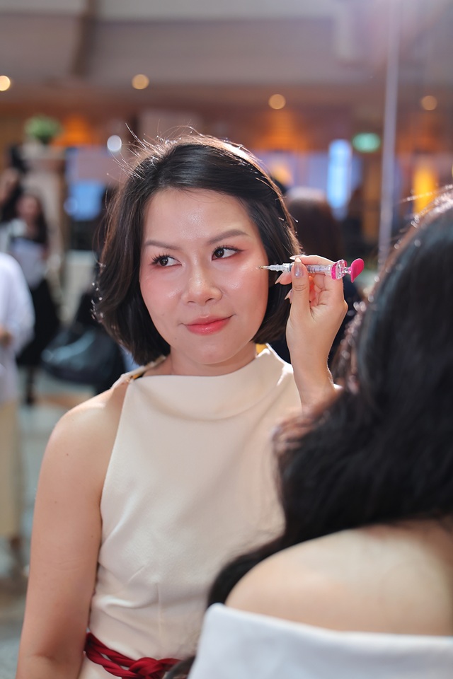 Teoxane ra mắt kỹ thuật Baby Glow và công bố Top 8 Đơn vị Tiên phong Baby Glow tại Việt Nam. 9 9