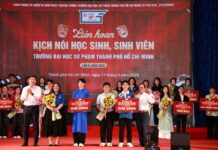 Sinh viên Sư phạm chuyển hóa các vấn đề nóng qua các tiết mục kịch nói