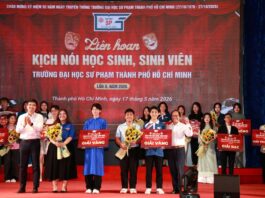 Sinh viên Sư phạm chuyển hóa các vấn đề nóng qua các tiết mục kịch nói
