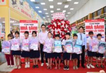 Tưng bừng khai trương Nhà sách FABICO Lái Thiêu