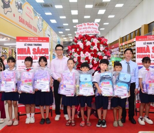 Tưng bừng khai trương Nhà sách FABICO Lái Thiêu