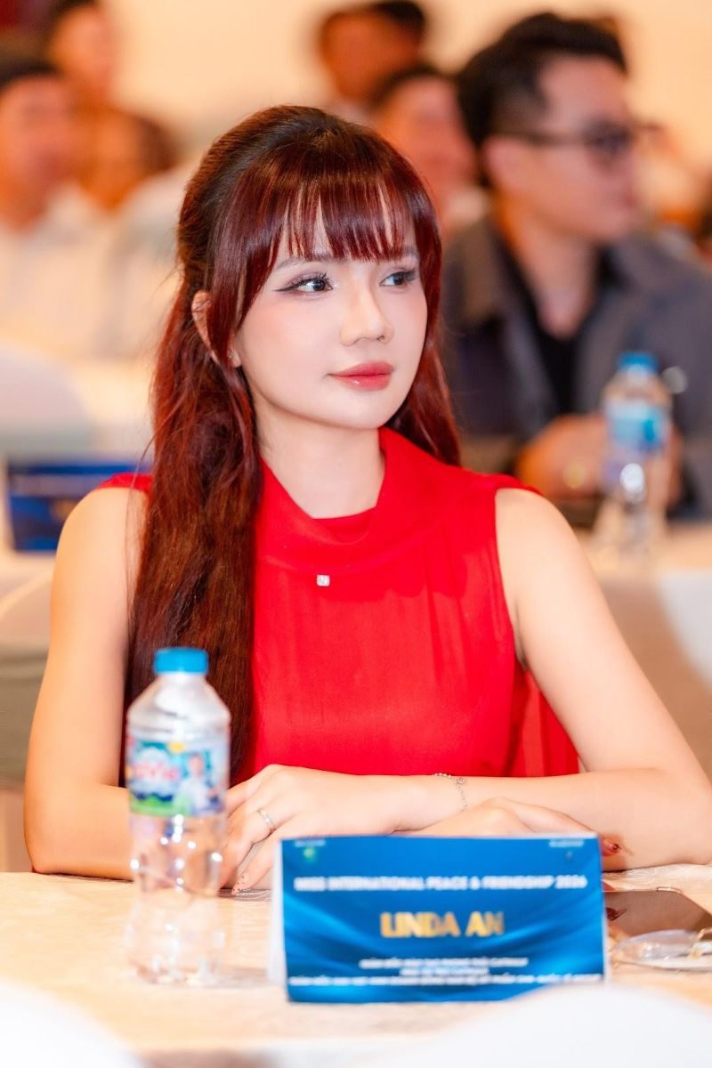Phu nu hien dai limda an 03