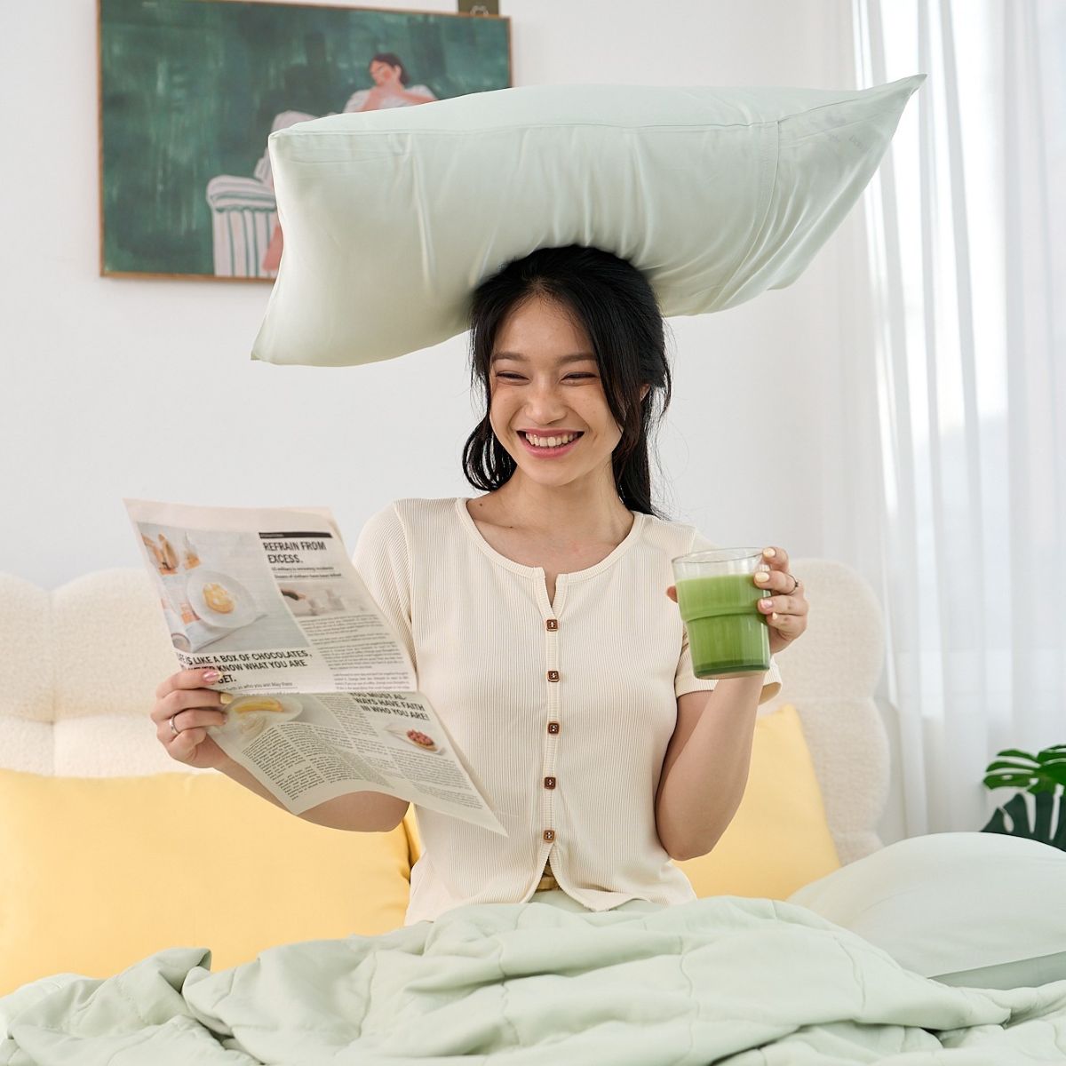 Xu hướng chăm sóc giấc ngủ của người trẻ hiện nay 2 Phu nu hien dai nem goodnight 02