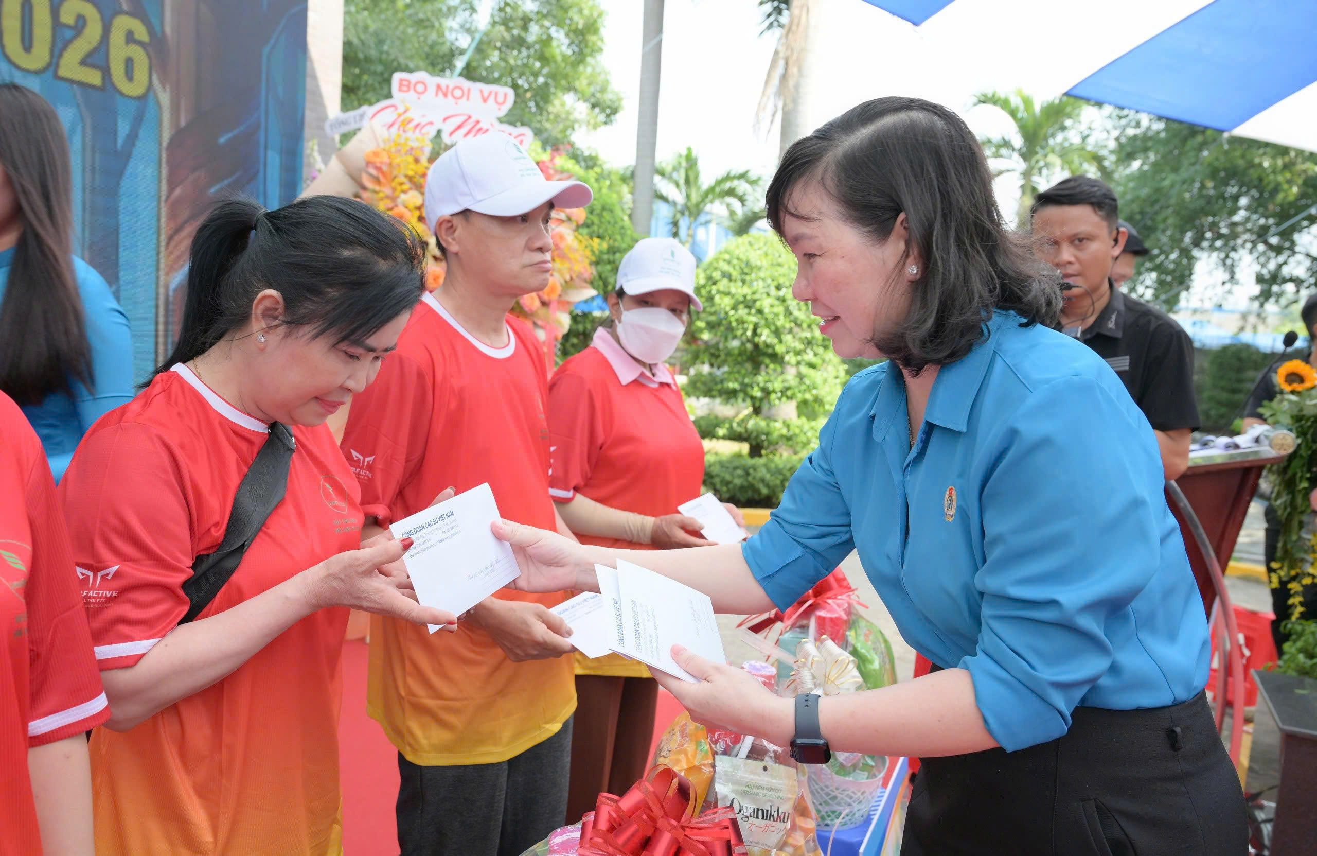 Phunuhiendai triannguoilaodong5