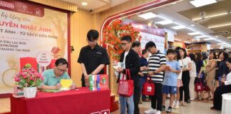 FAHASA TỔ CHỨC CHƯƠNG TRÌNH KÝ TẶNG CÙNG NHÀ VĂN NGUYỄN NHẬT ÁNH và ra mắt boxset bìa cứng đặc biệt “NGUYỄN NHẬT ÁNH – TỪ SÁCH ĐẾN PHIM”