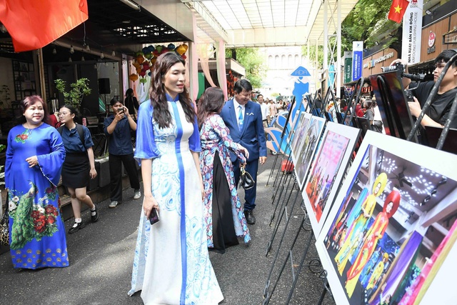 ao-dai-1781921656353458234175