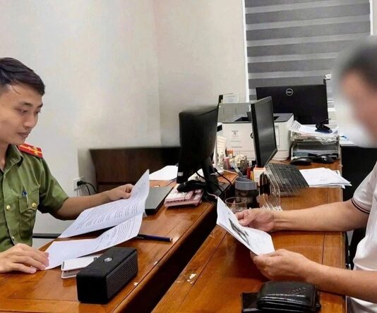 Xử lý 135 người bình luận xuyên tạc trên trang của Lê Trung Khoa, Nguyễn Văn Đài