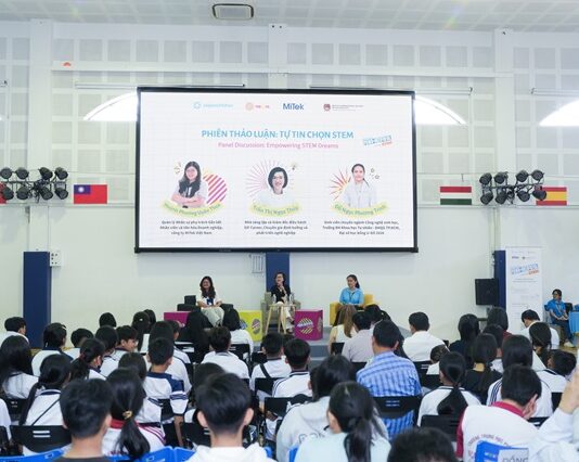 Diễn đàn PowHERful 2026 mang chủ đề “Tự tin chọn STEM”