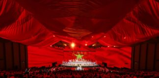 VINGROUP TẶNG 50% GIÁ VÉ SHOW “ĐẤT NƯỚC THIÊN HÙNG CA” – TRI ÂN NGƯỜI CÓ CÔNG, NGƯỜI CAO TUỔI VÀ HỌC SINH, SINH VIÊN
