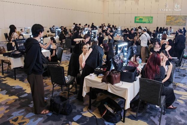 Hàng nghìn khách đổ về The Vietnam Grand WeddX 2026, choáng ngợp trước “đại tiệc cưới” lớn bậc nhất Việt Nam 8 Phu nu hien dai Vietnam Grand WeddX 2026 08