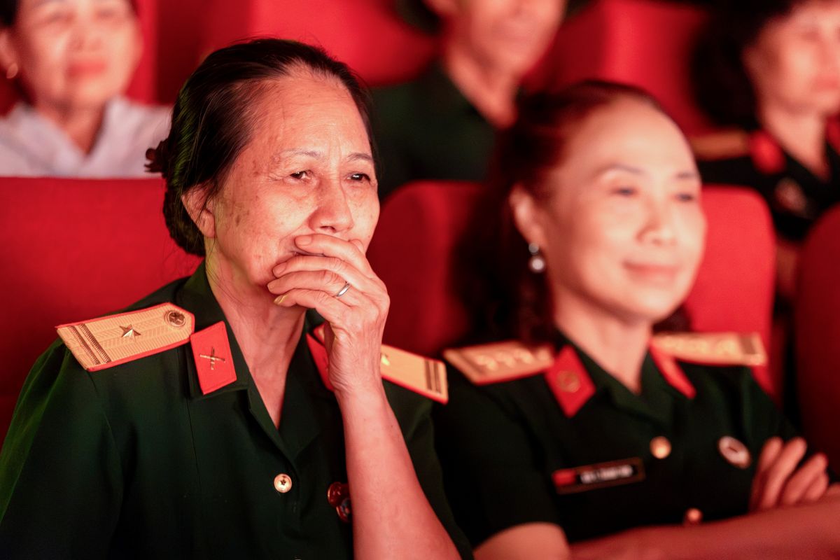 Phu nu hien dai vinpearl theatre cuu chien binh 03