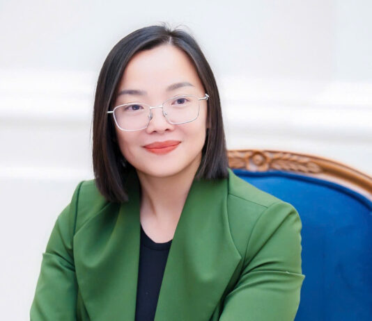 CEO Vinpearl lý giải sức nóng của siêu phẩm sân khấu Đất Nước Thiên Hùng Ca