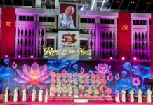 TPHCM rực rỡ đêm nghệ thuật chào mừng 50 năm Thành phố vinh dự mang tên Bác