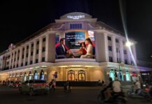 Prudential gửi gắm thông điệp qua chiến dịch thương hiệu “Cùng bạn gìn giữ điều quý giá”, khơi gợi những điều quan trọng nhất với mỗi người