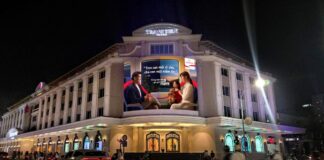 Prudential gửi gắm thông điệp qua chiến dịch thương hiệu “Cùng bạn gìn giữ điều quý giá”, khơi gợi những điều quan trọng nhất với mỗi người