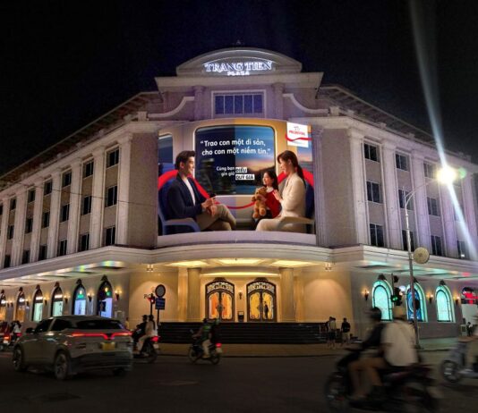 Prudential gửi gắm thông điệp qua chiến dịch thương hiệu “Cùng bạn gìn giữ điều quý giá”, khơi gợi những điều quan trọng nhất với mỗi người