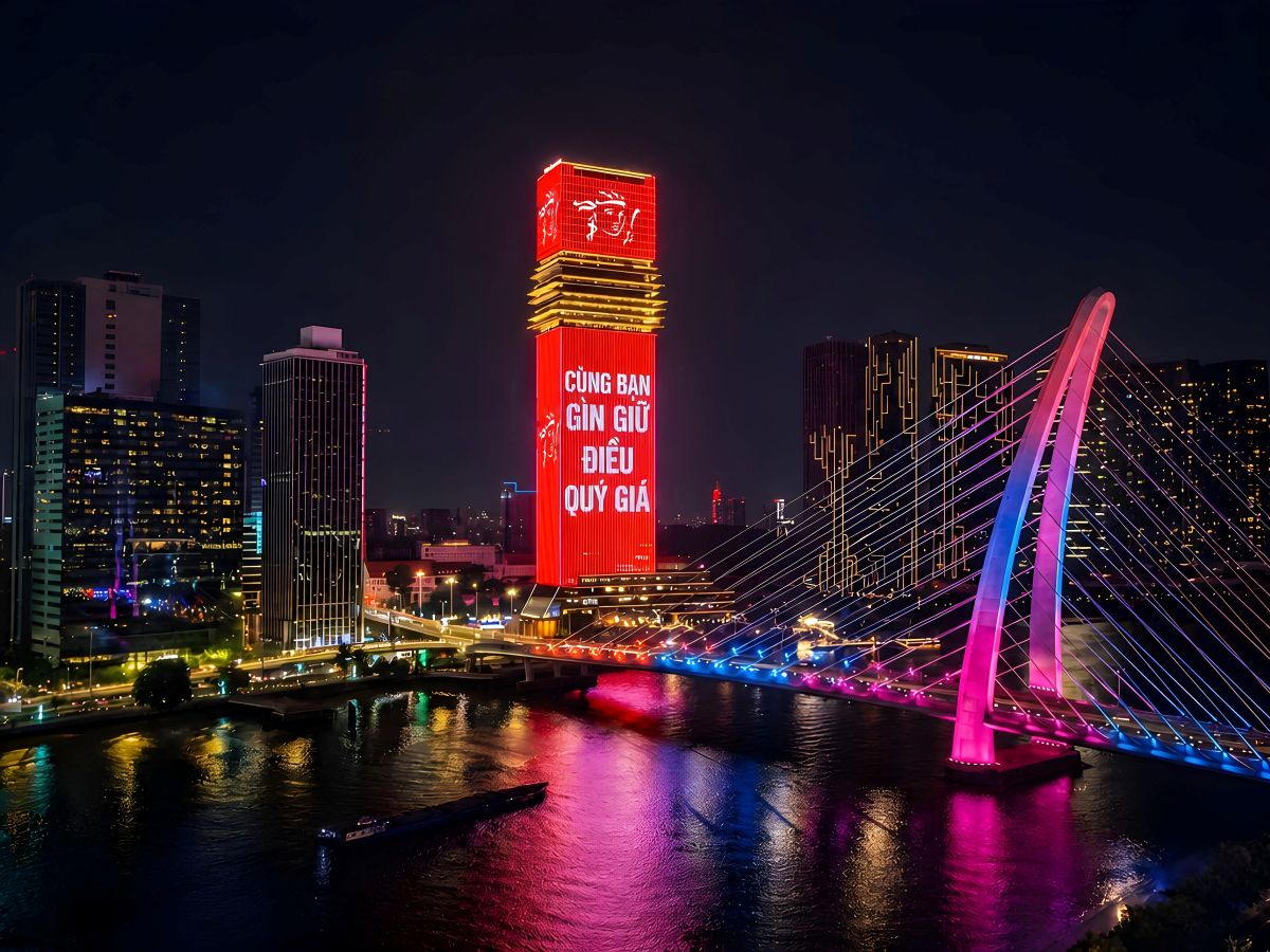 Phu nu hien dai prudential 03
