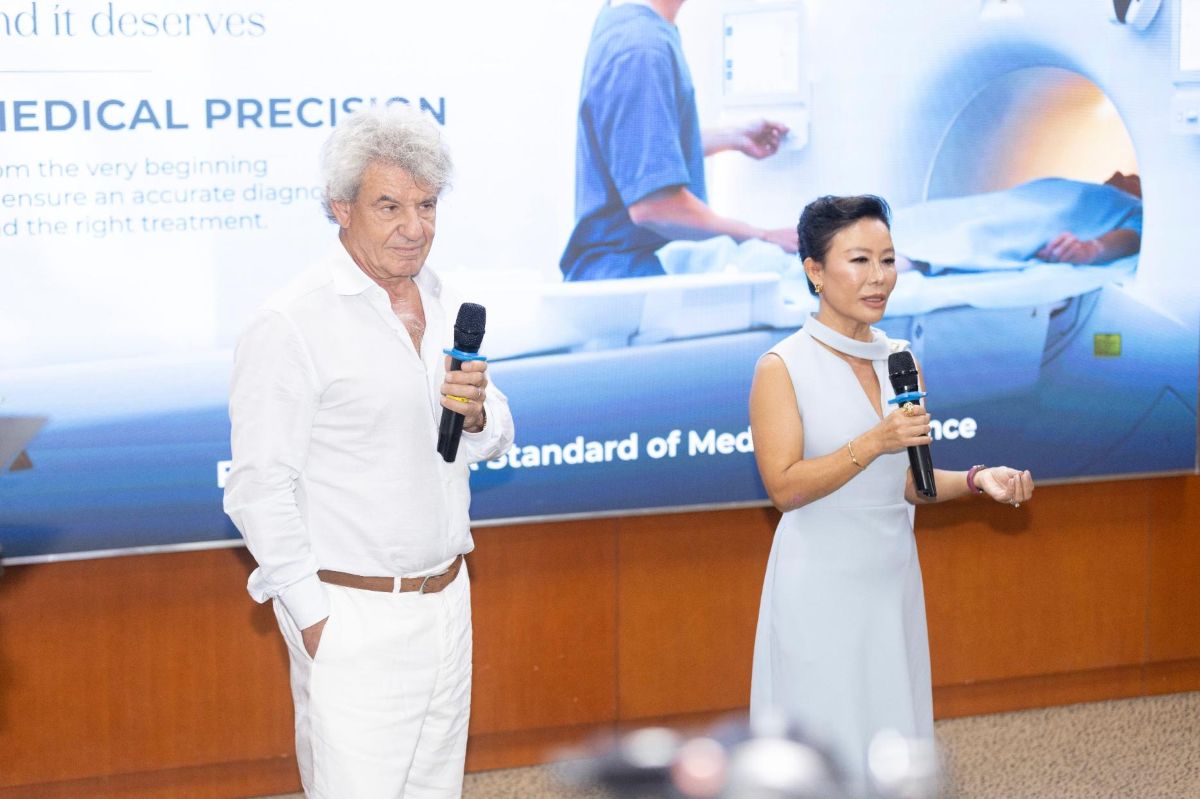 Bệnh viện FV công bố định vị "Chuẩn mực Y khoa Quốc tế", kế thừa triết lý "Niềm tin vào Y đức" xuyên suốt 23 năm 7 Phu nu hien dai FV thomson 07