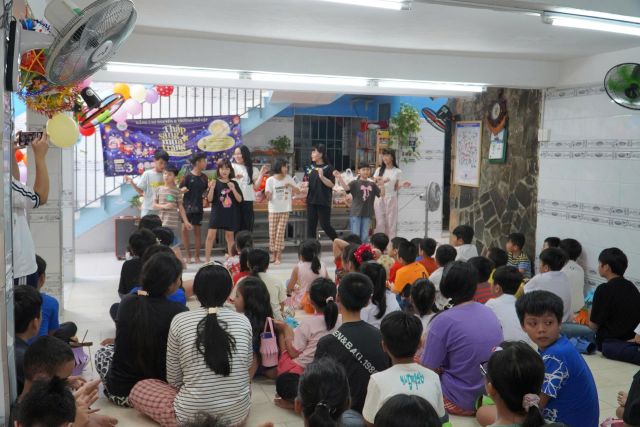 Mang niềm vui đến các em Trường Phổ cập qua chương trình ‘Thắp sáng mùa trăng 2026’ 19 Phu nu hien dai nang cao nguyen 16
