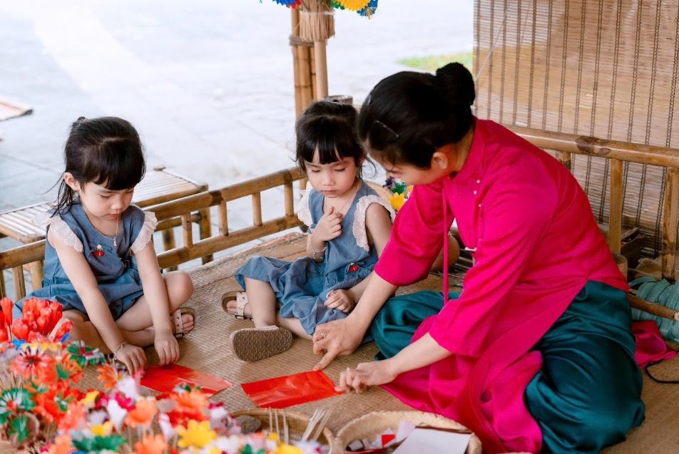 Phu nu hien dai nghi le vingroup 04