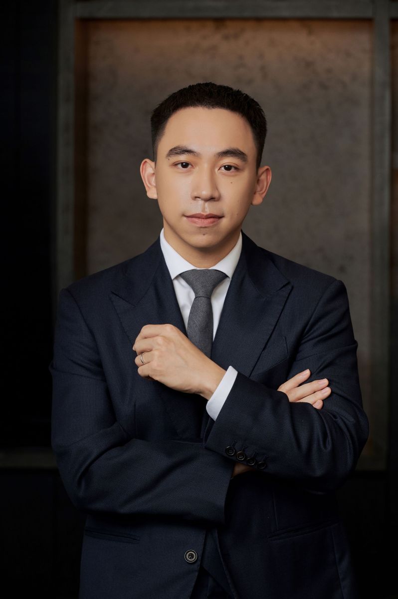 Phu nu hien dai GSM pham nhat minh hoang 03