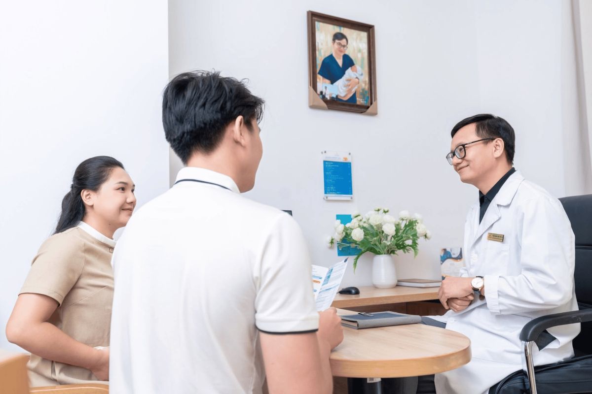 TS.BS Trần Mạnh Linh: Hai thập kỷ đi trước bệnh tật, tìm cơ hội sống khỏe cho phụ nữ 2 Phu nu hien dai Vinmec ha Long 02
