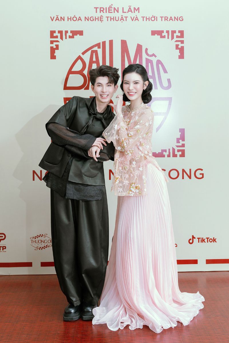 Phu nu hien dai bau mac ao ba ba 15