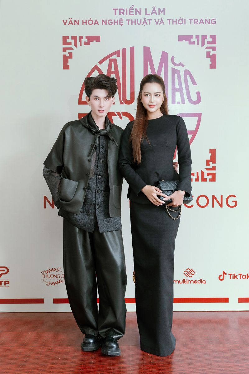 Phu nu hien dai bau mac ao ba ba 17
