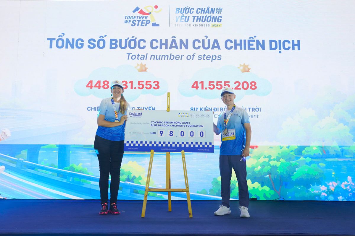 Phu nu hien dai capitaLand ho tro tre em 01