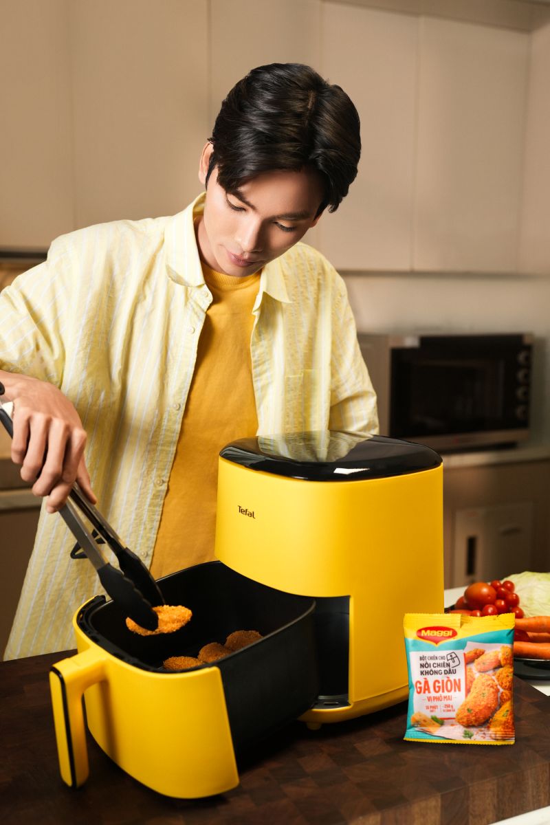 MAGGI ra mắt sản phẩm dành riêng cho nồi chiên không dầu tại Việt Nam 2 Phu nu hien dai maggi noi chien khong dau 03
